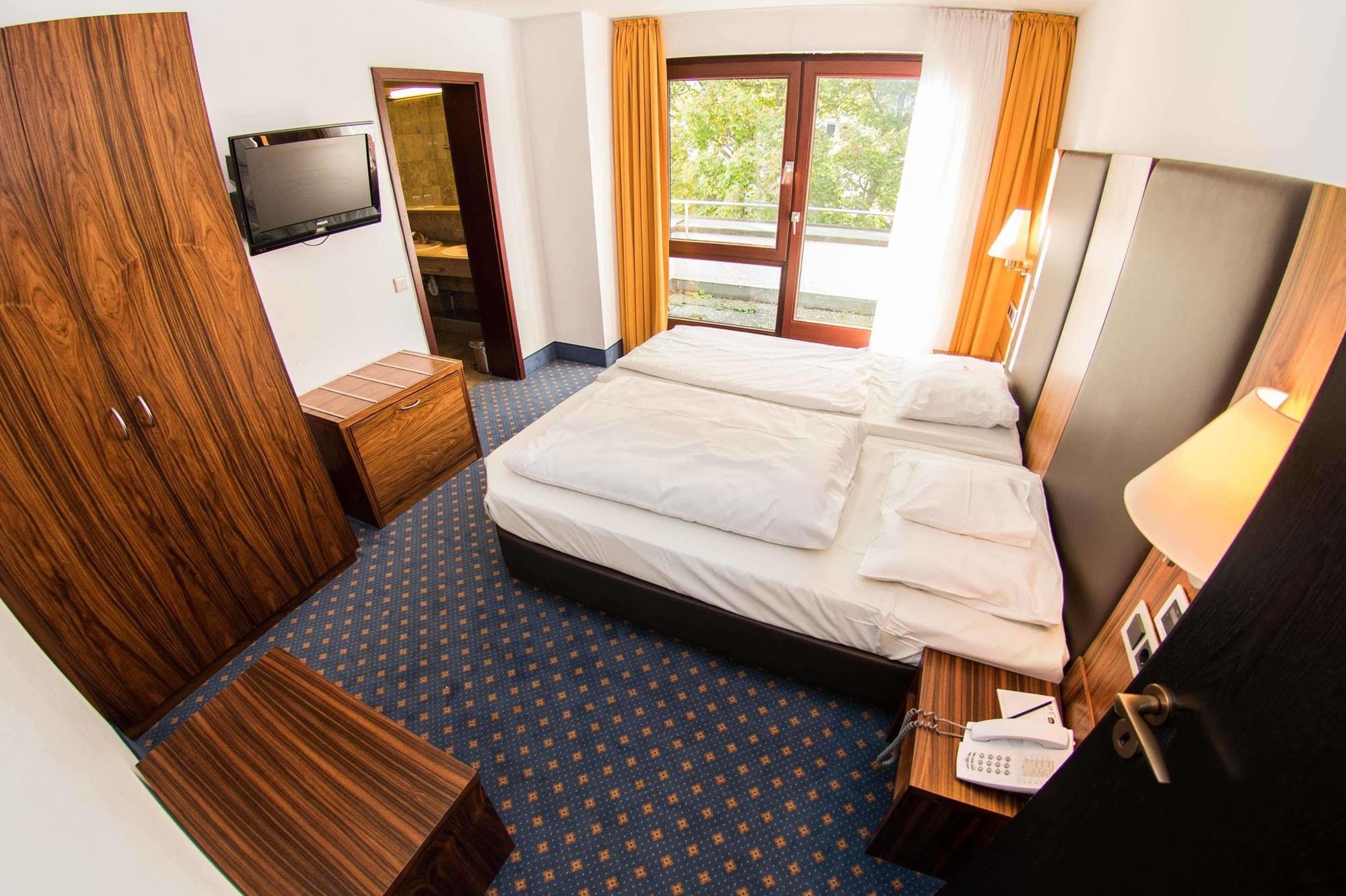 Hotel Stuttgart 21 Экстерьер фото